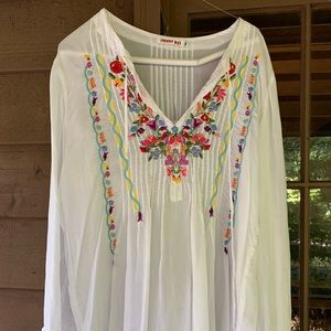 Johnny Was long sleep top - women size M - white with flowers - sheer